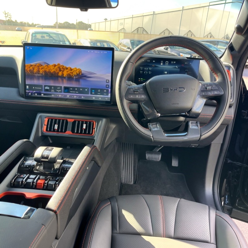 byd-shark-6- rhd-interior .jpg