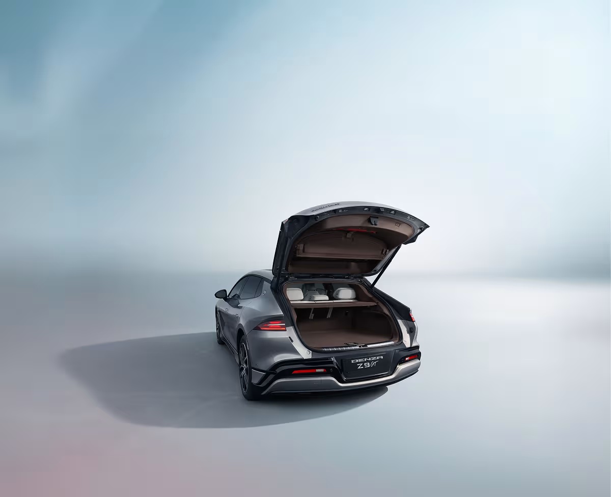 CHINA EV SOURCE · Official DENZA Z9GT tailgate and luggage-area image for buyers planning a new RHD car purchase.