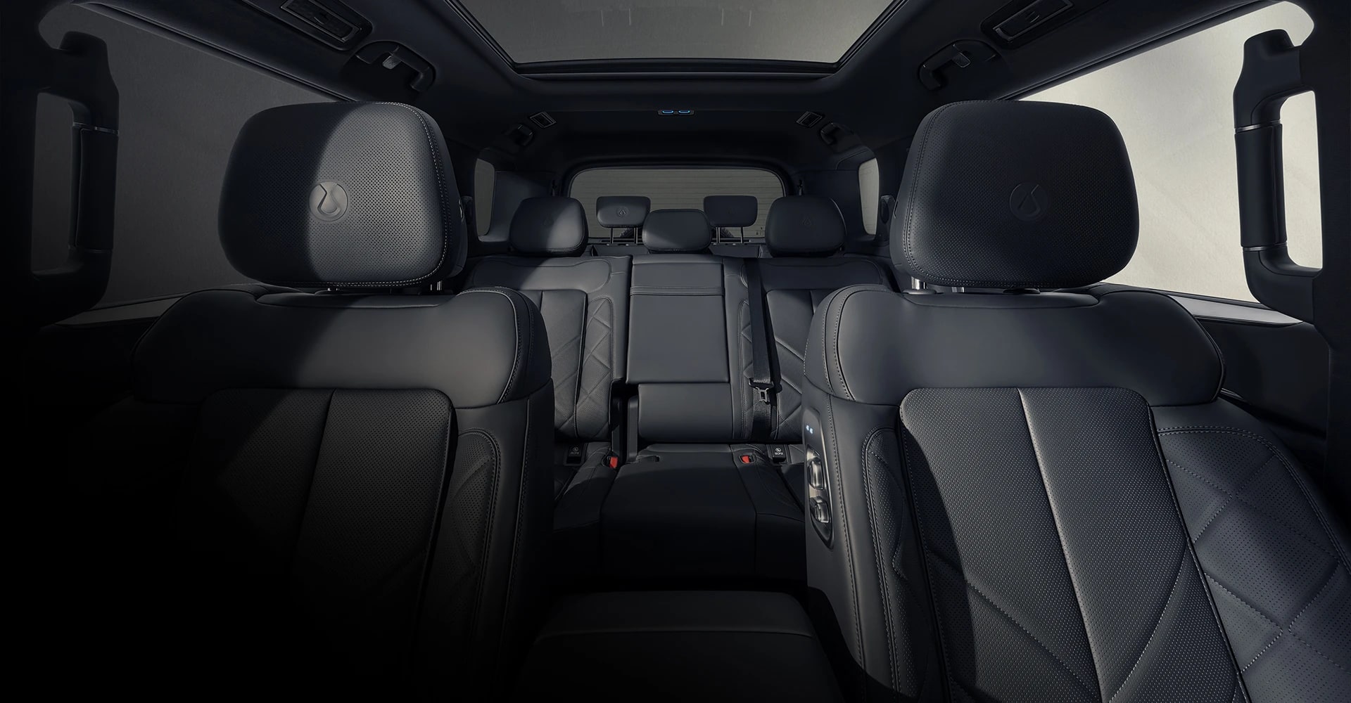DENZA B8 seven-seat passenger cabin showing the second-row bench and third row | CHINA EV SOURCE