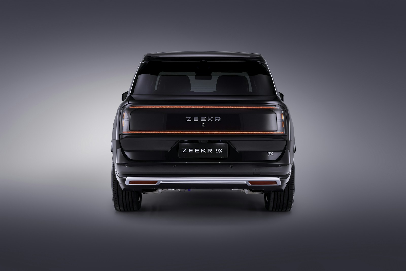 ZEEKR 9X complete rear exterior showing full-width rear lighting — official model reference | CHINA EV SOURCE